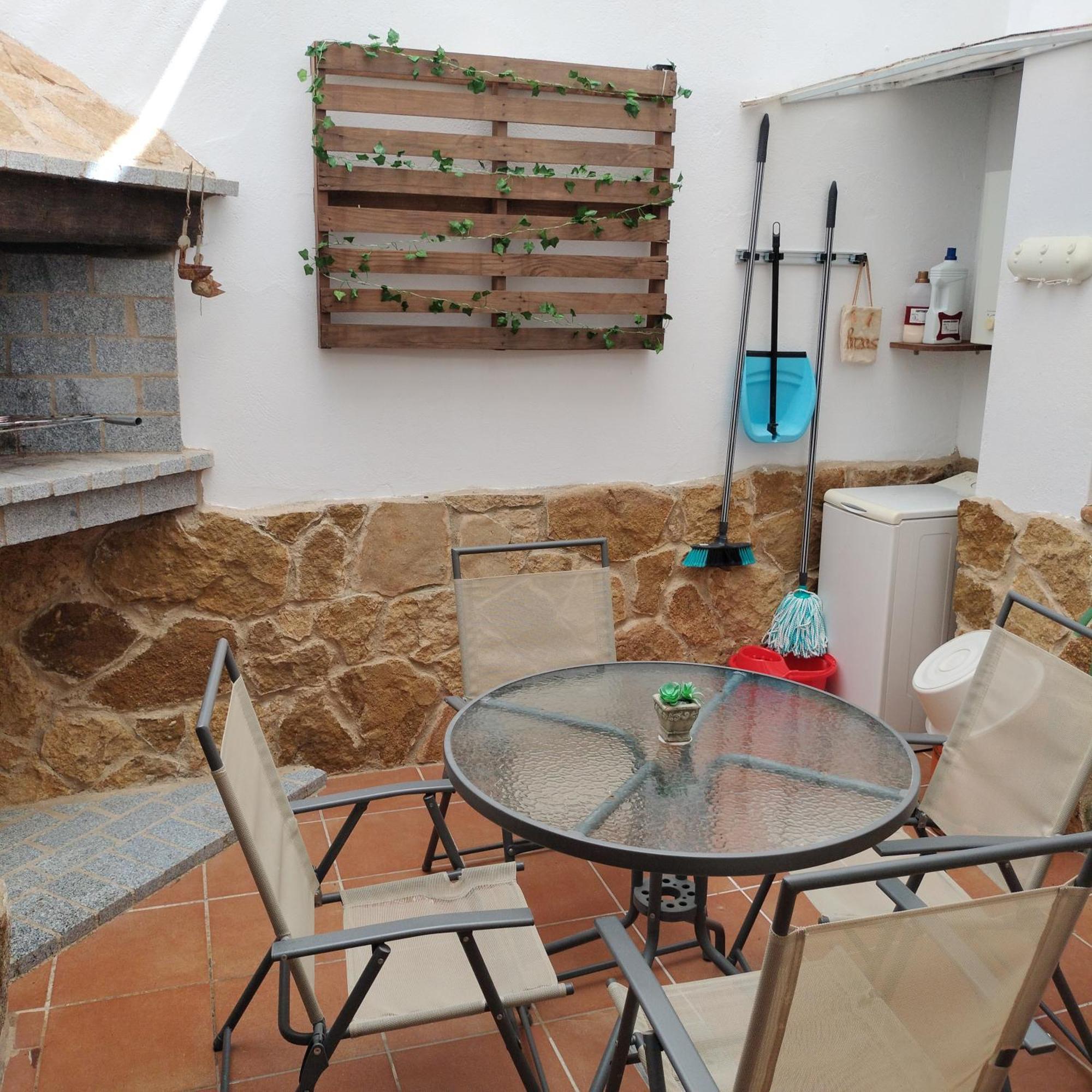La Casina De Carmina Apartment Arroyomolinos de Montanchez Exterior photo
